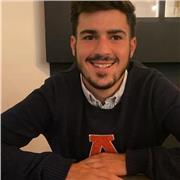 Profesor que imparte a todos los ciclos de Educación Primaria